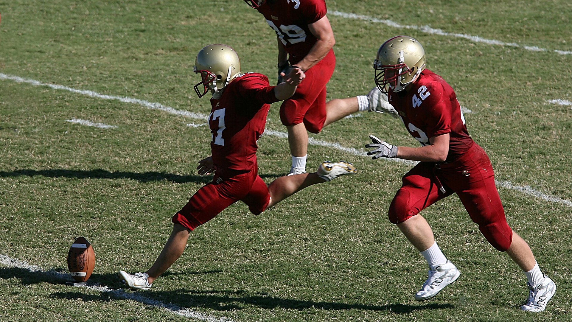 九游登录中心-拜仁高压战术将面临体能与替补深度双考验，拜仁战术风格打法