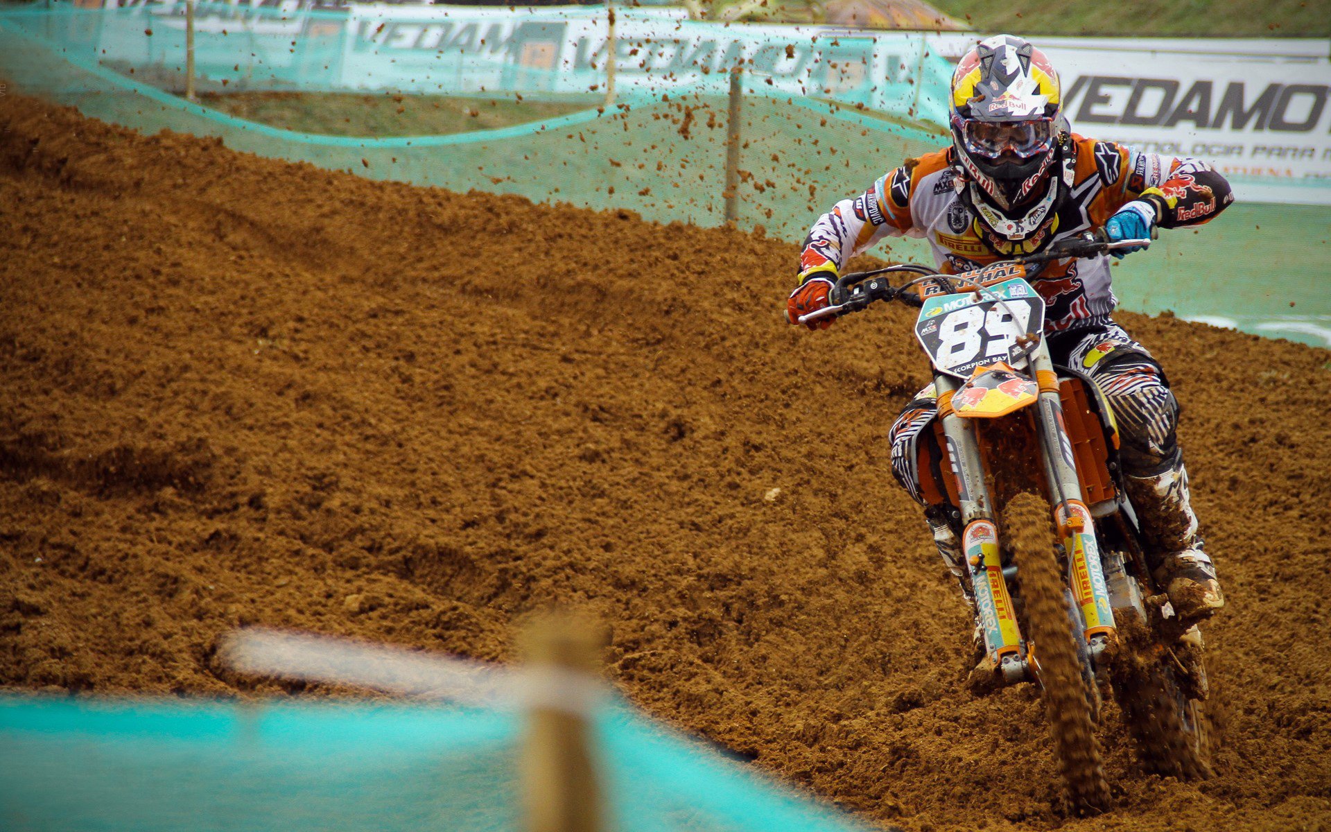 JIUYOU GAMING-出发反应快，减震滑行时间缩短，汽车滑行减速快